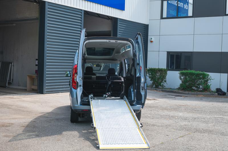vehicule en location vente Doblo Maxi XL