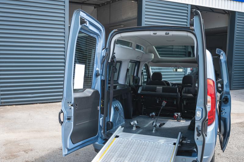 vehicule en location vente Doblo Maxi XL