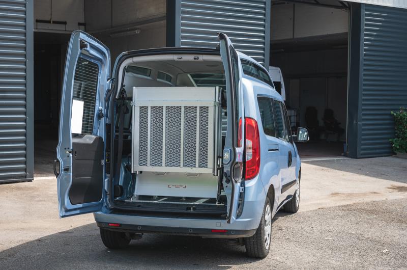 vehicule en location vente Doblo Maxi XL