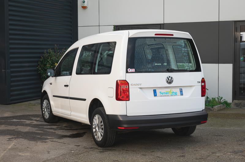 vehicule en location vente Caddy Court (sans coffre)