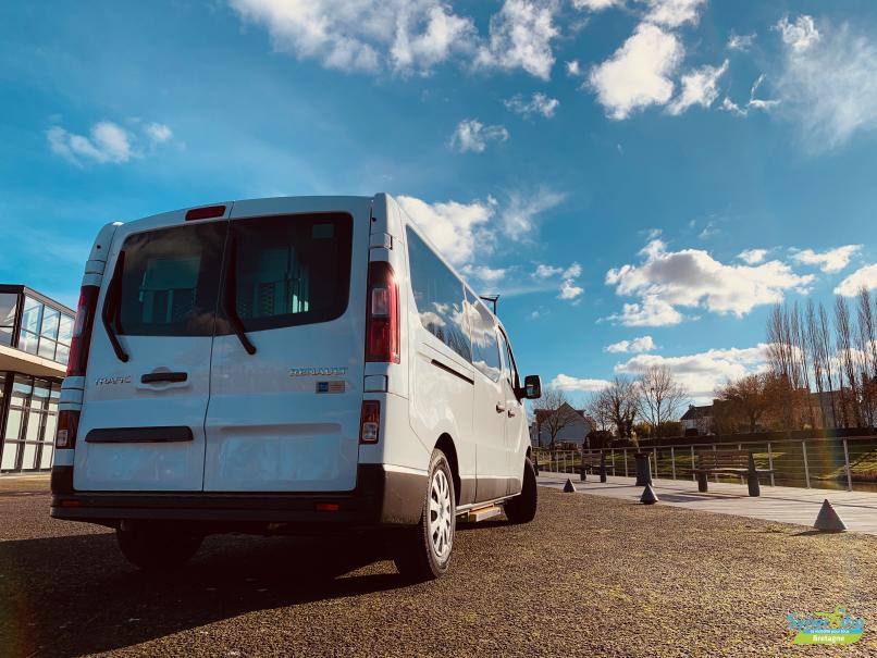 vehicule en location vente Trafic Combi Zen L2H1 Energy DCI 145 cv 9 places Blanc