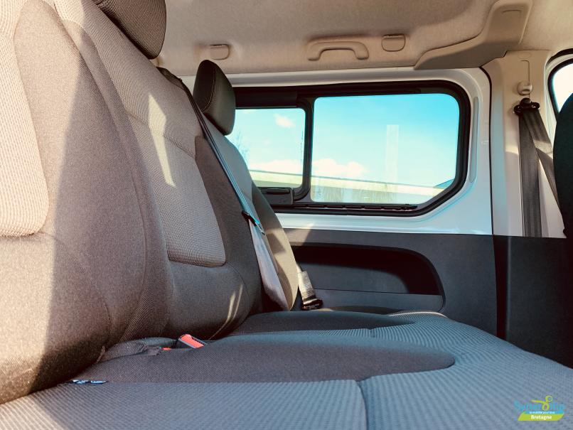 vehicule en location vente Trafic Combi Zen L2H1 Energy DCI 145 cv 9 places Blanc