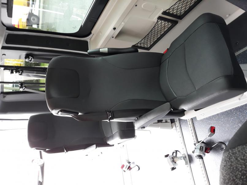 vehicule en location vente Jumper Combi Confort 3,0 L1H1 BlueHDI 140 cv Euro 6 Blanc