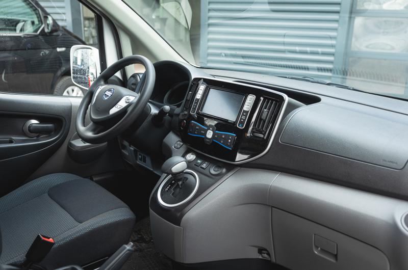 vehicule en location vente E-NV200 Evalia