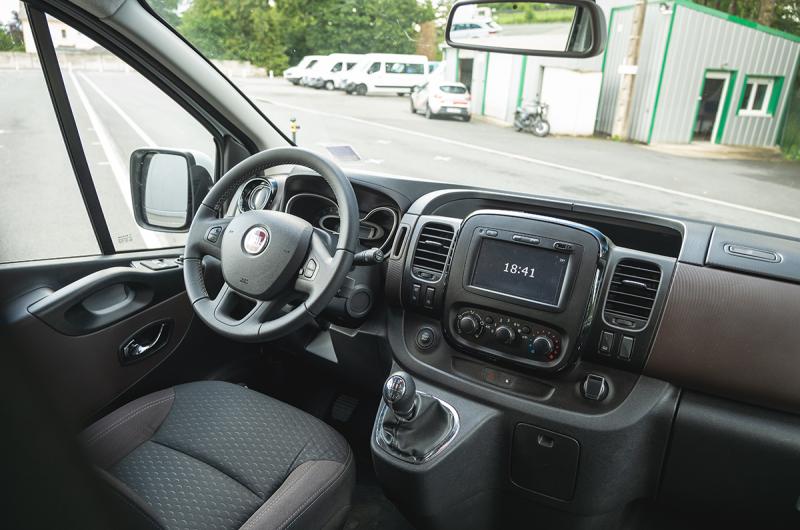 vehicule en location vente Talento Panorama Long