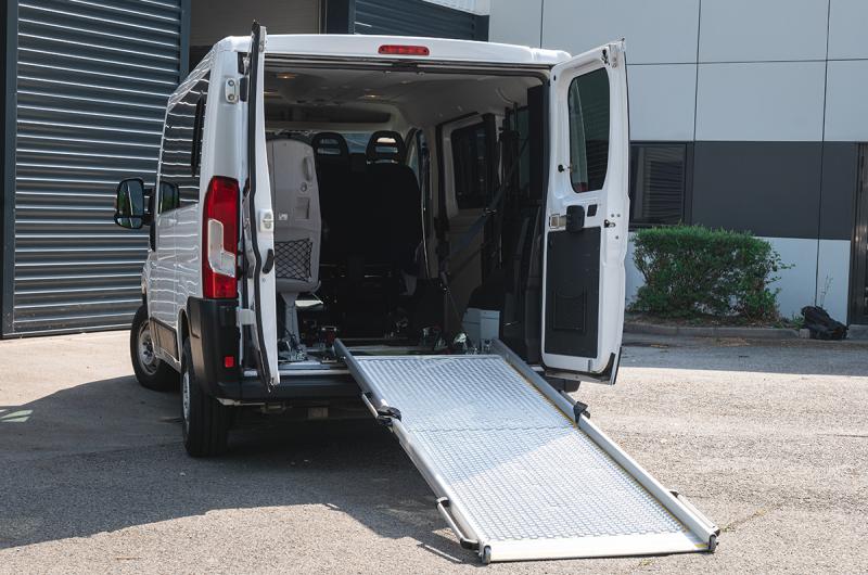 vehicule en location vente Ducato Combi Court