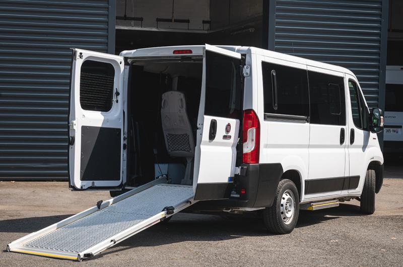 vehicule en location vente Ducato Combi Court