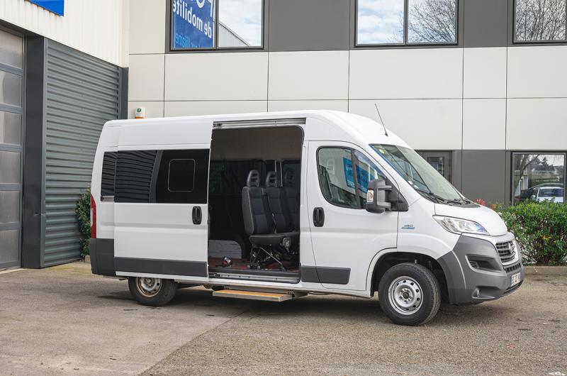 vehicule en location vente Ducato Combi Moyen