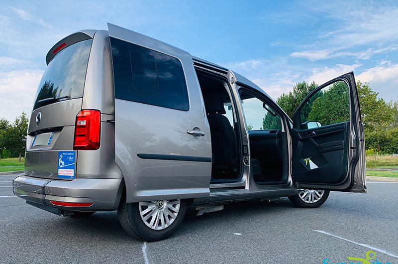vehicule en location vente Caddy Court Adapté