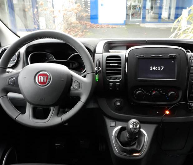 vehicule en location vente Talento Panorama Long