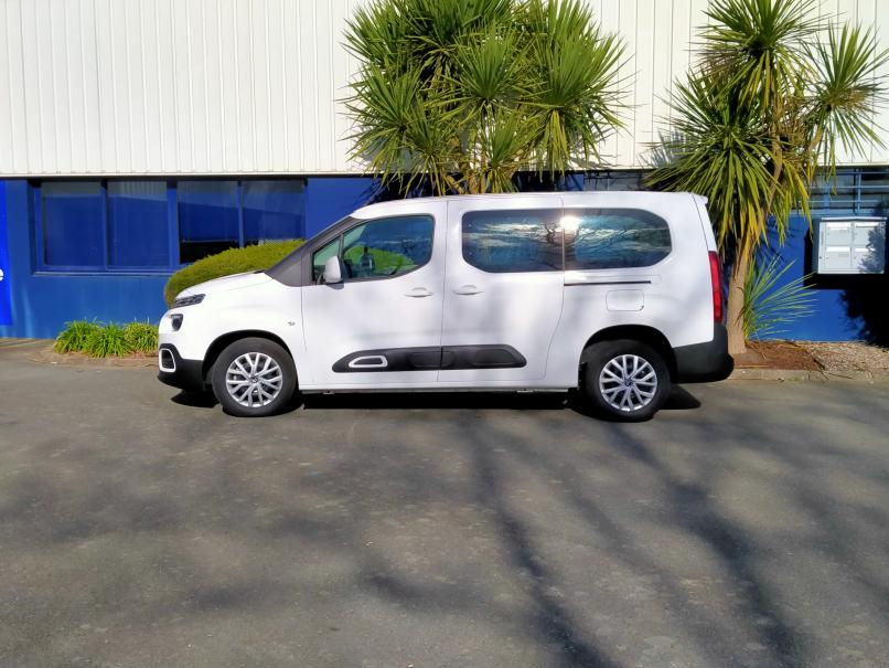 vehicule en location vente Berlingo XL BlueHDI 7 Places Feel