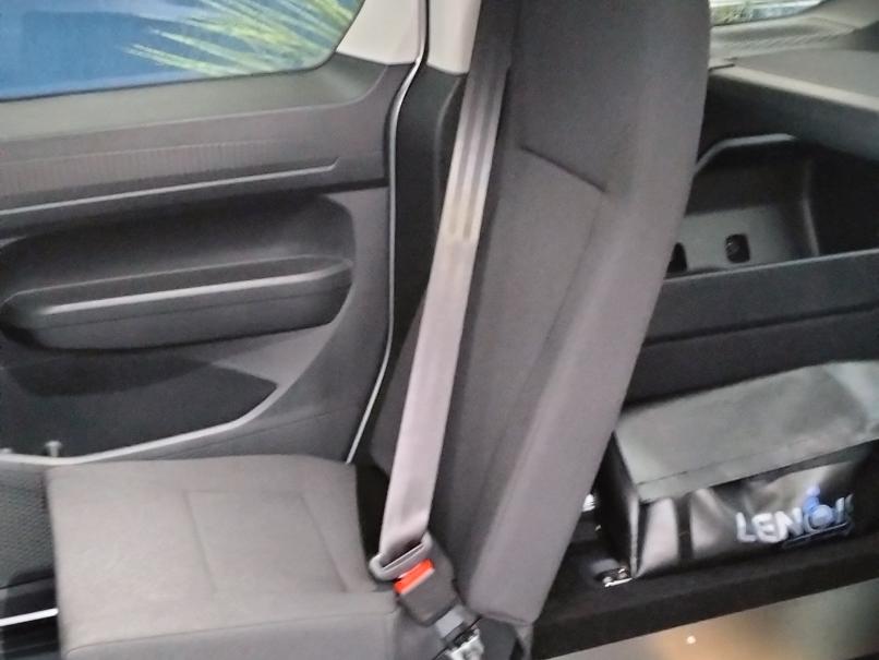 vehicule en location vente Caddy Court V