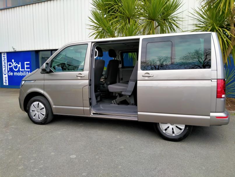 vehicule en location vente Caravelle Courte Confortline Euro 6.1 2,0 TDI 110 cv 8 places Beige