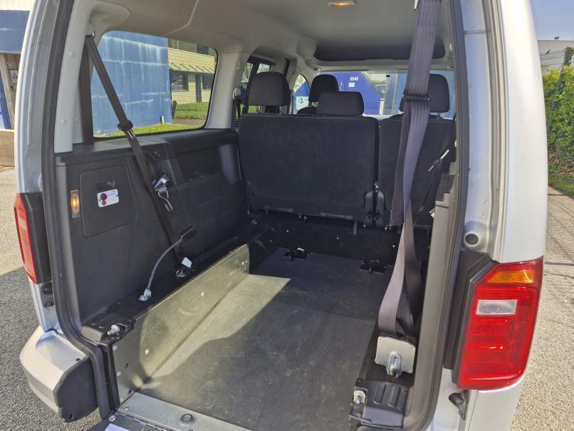 vehicule en location vente Caddy Maxi IV Trendline 2,0 TDI 102 cv Euro 6 B Gris 7 places adapté Lenoir