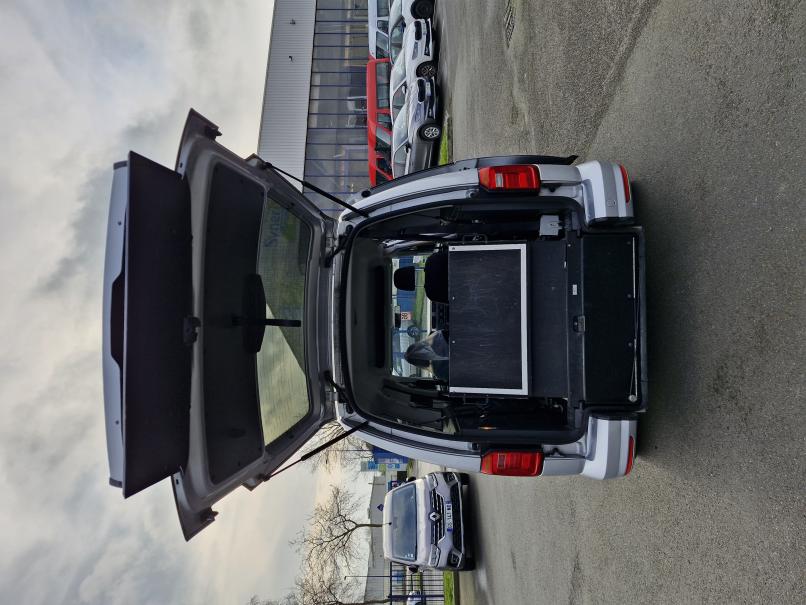 vehicule en location vente Caddy Maxi IV Trendline 2,0 TDI 102 cv Euro 6 B Gris 7 places adapté Lenoir