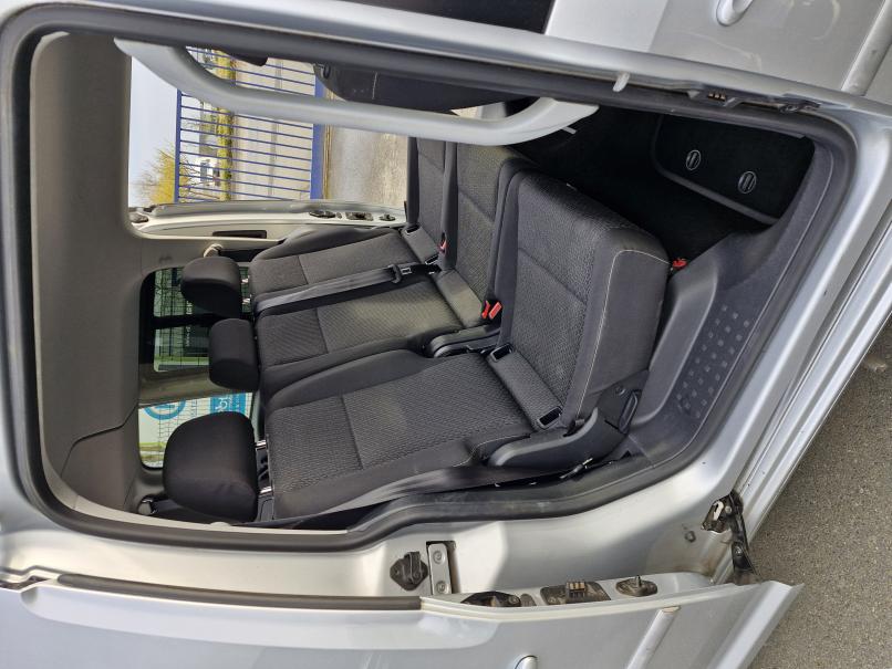 vehicule en location vente Caddy Maxi IV Trendline 2,0 TDI 102 cv Euro 6 B Gris 7 places adapté Lenoir